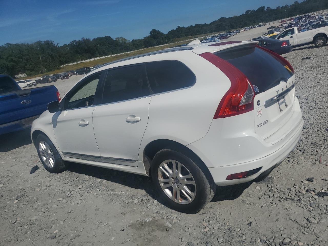 2015 VOLVO XC60