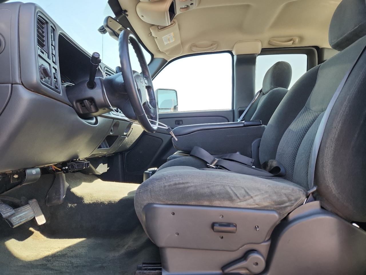 2004 CHEVROLET Silverado
