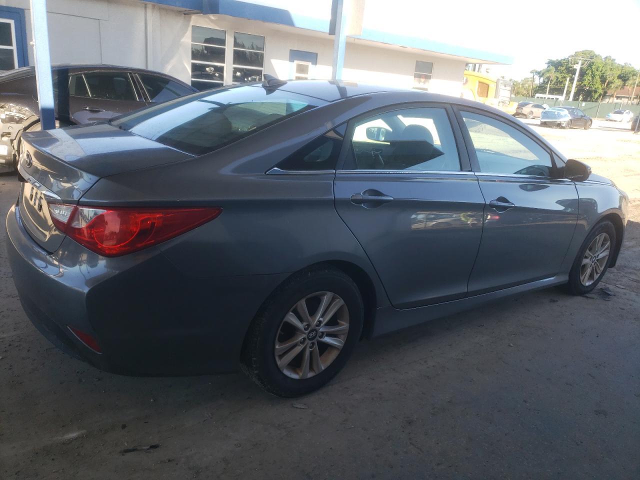2014 HYUNDAI SONATA