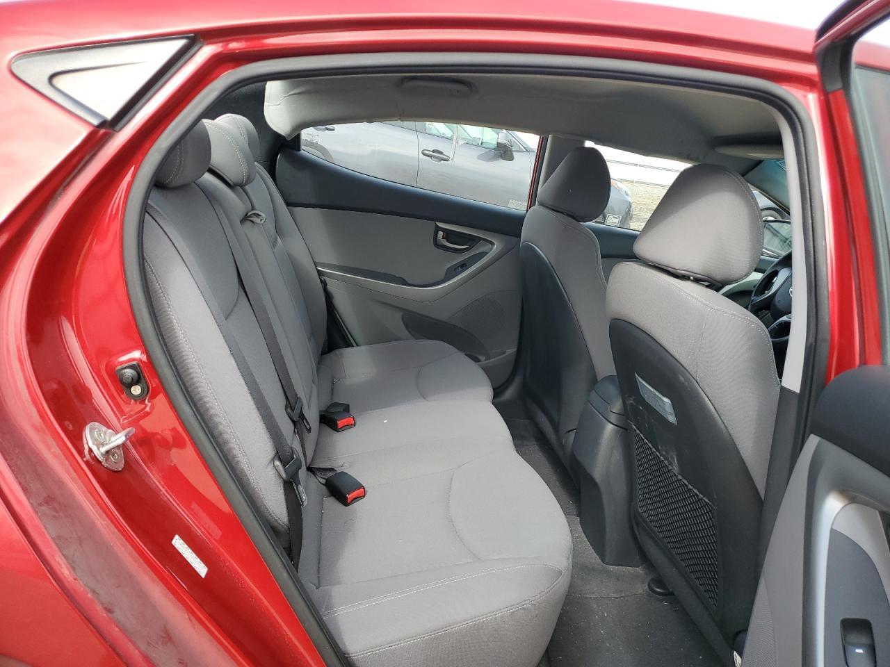 2016 HYUNDAI ELANTRA