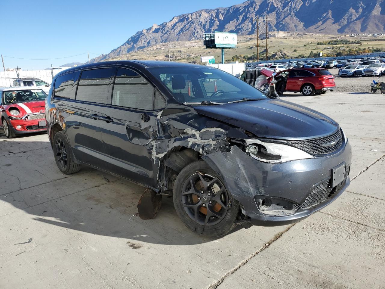 2020 CHRYSLER Pacifica