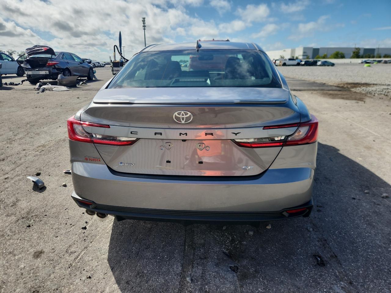 2025 TOYOTA CAMRY