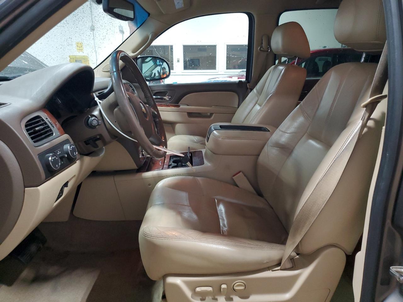 2011 CHEVROLET Suburban