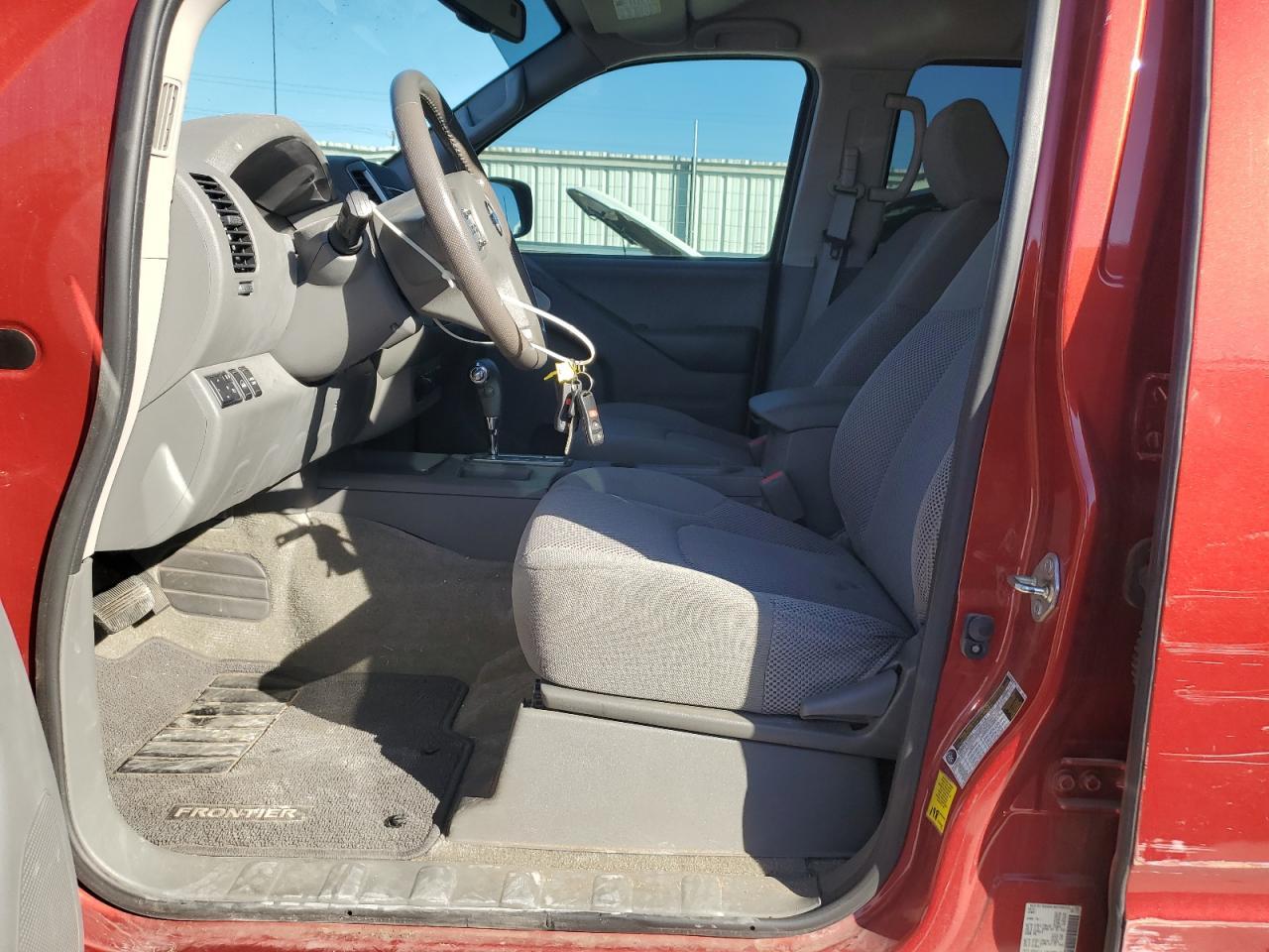 2017 NISSAN Frontier