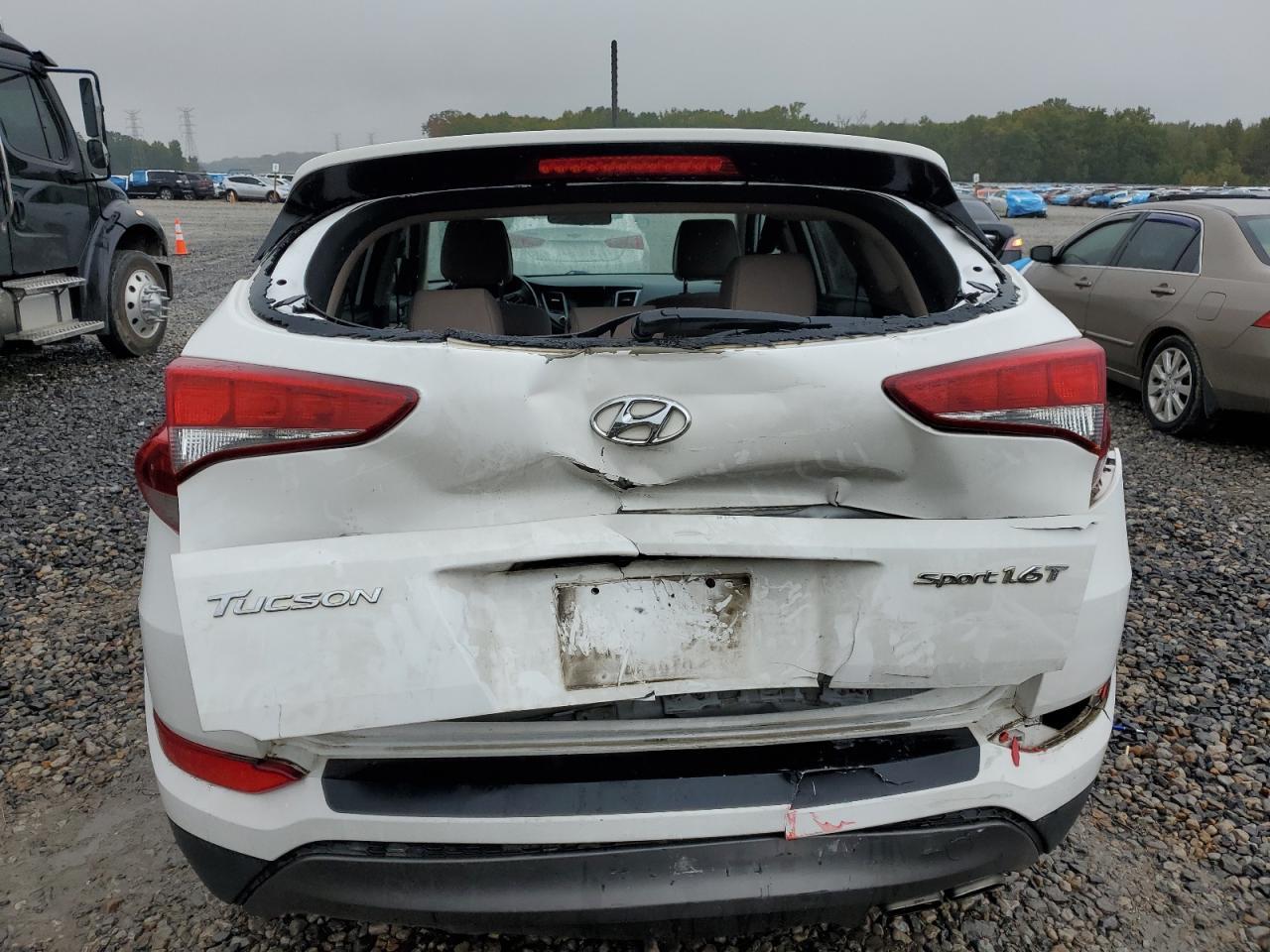 2016 HYUNDAI TUCSON
