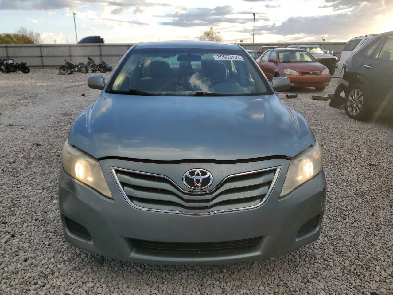 2011 TOYOTA CAMRY