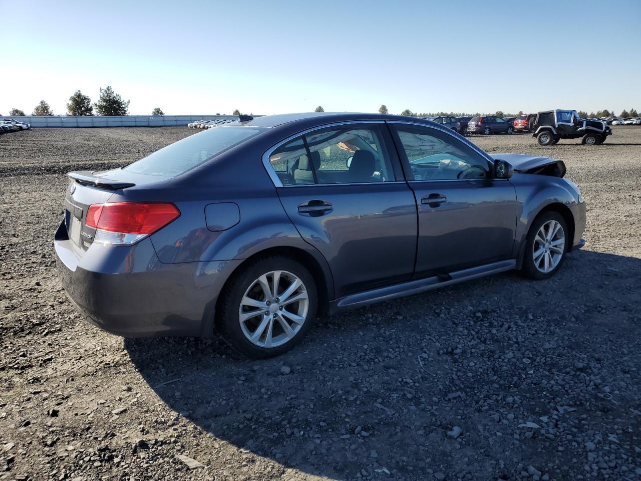 2014 SUBARU Legacy