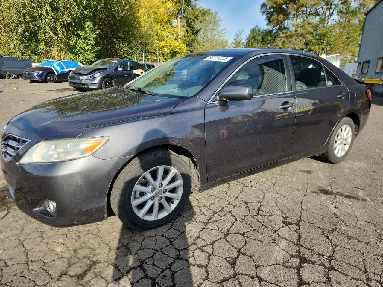 2011 TOYOTA CAMRY