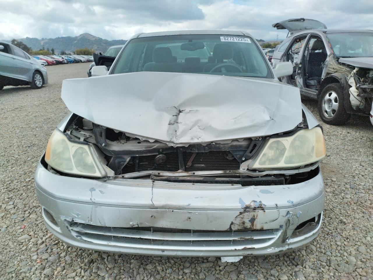 2002 TOYOTA Avalon