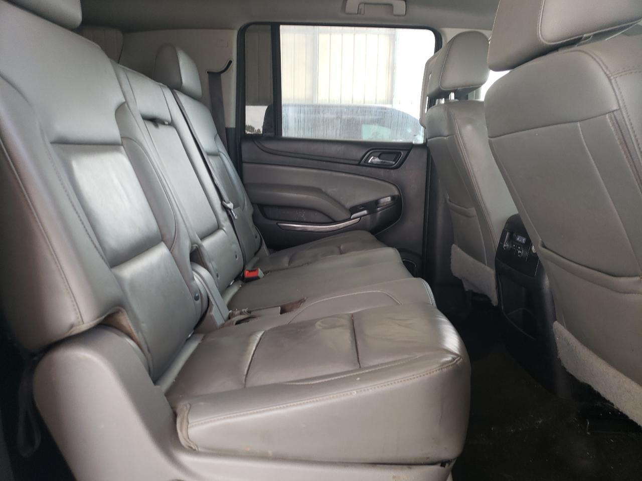 2018 CHEVROLET Suburban