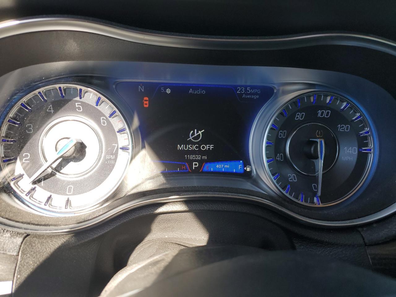 2019 CHRYSLER 300