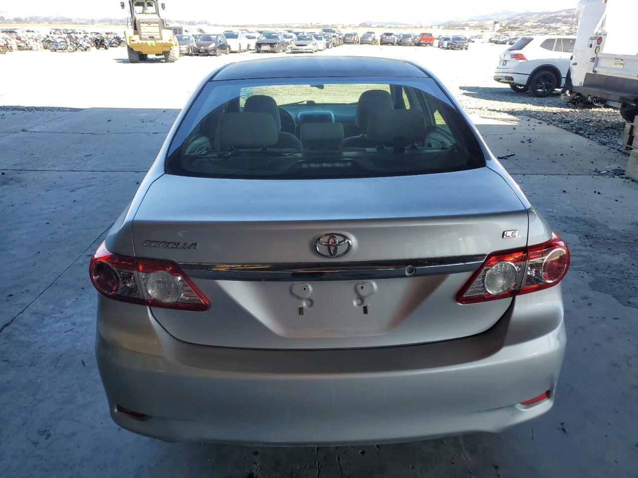 2011 TOYOTA COROLLA