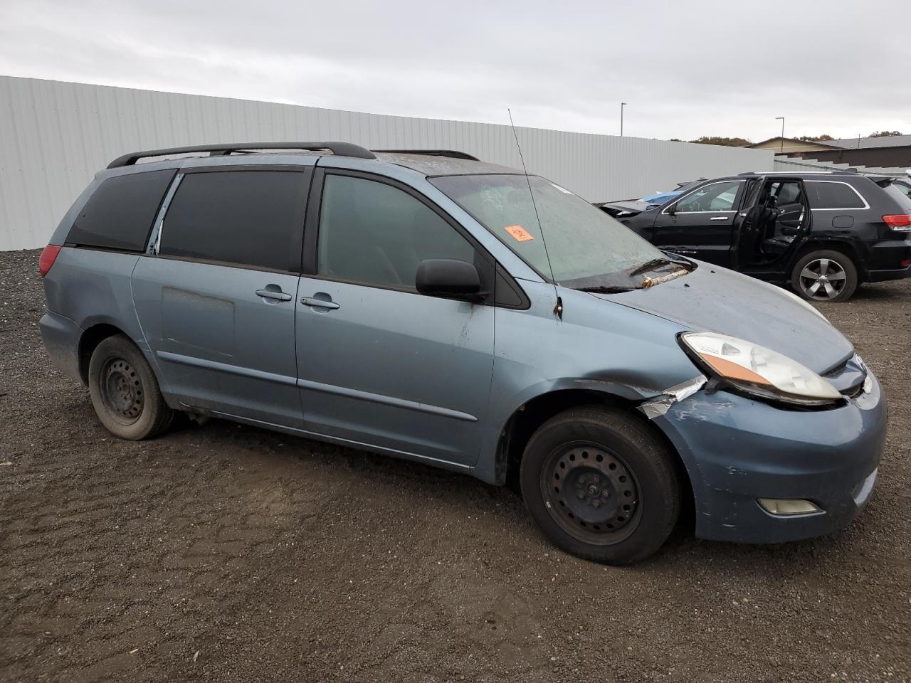 2006 TOYOTA SIENNA