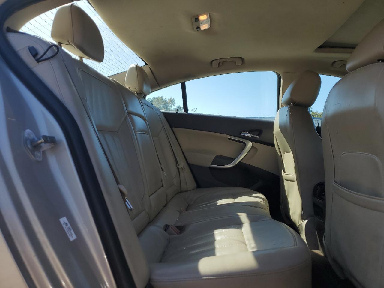 2011 BUICK Regal