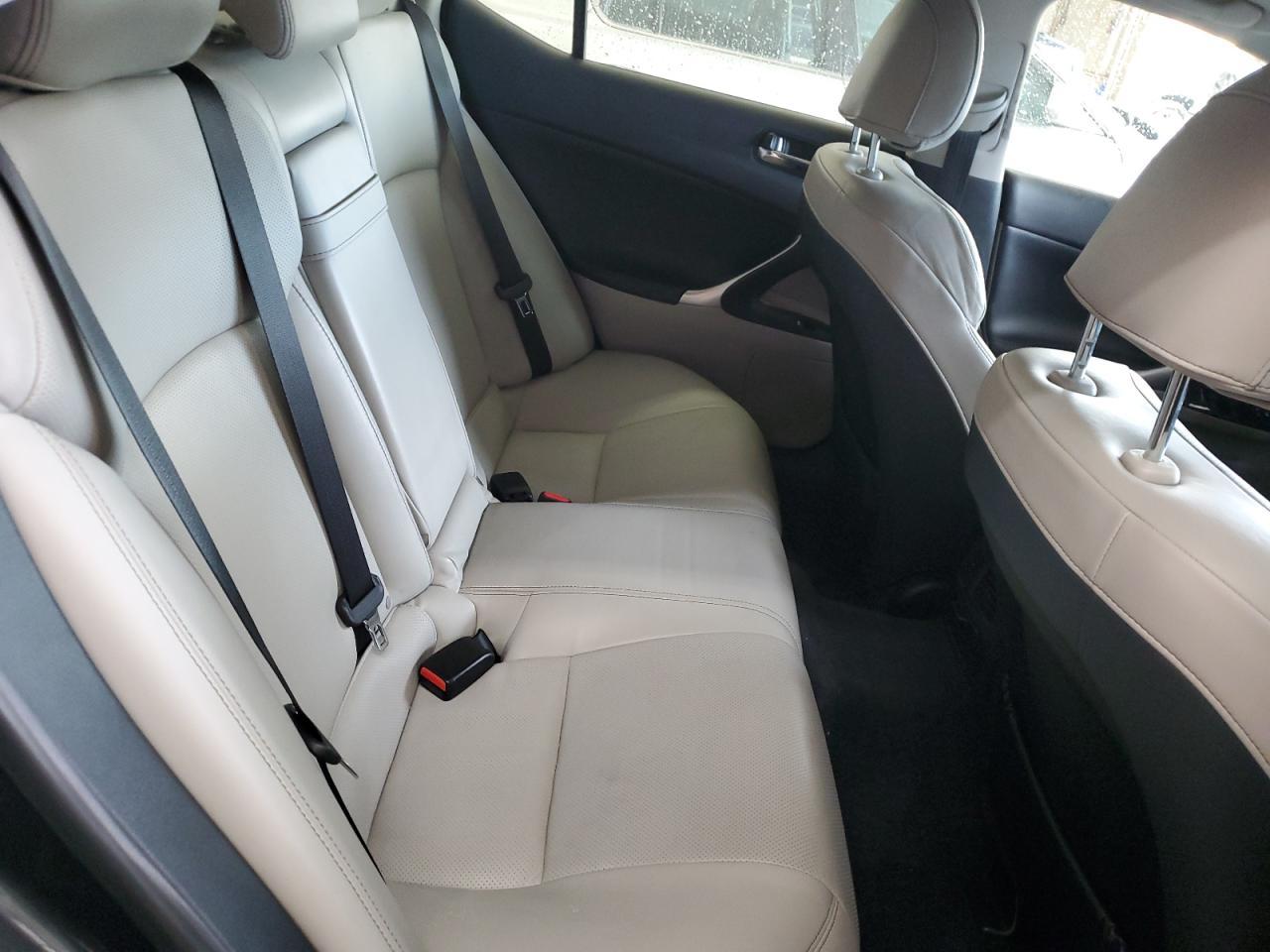 2011 LEXUS IS 350