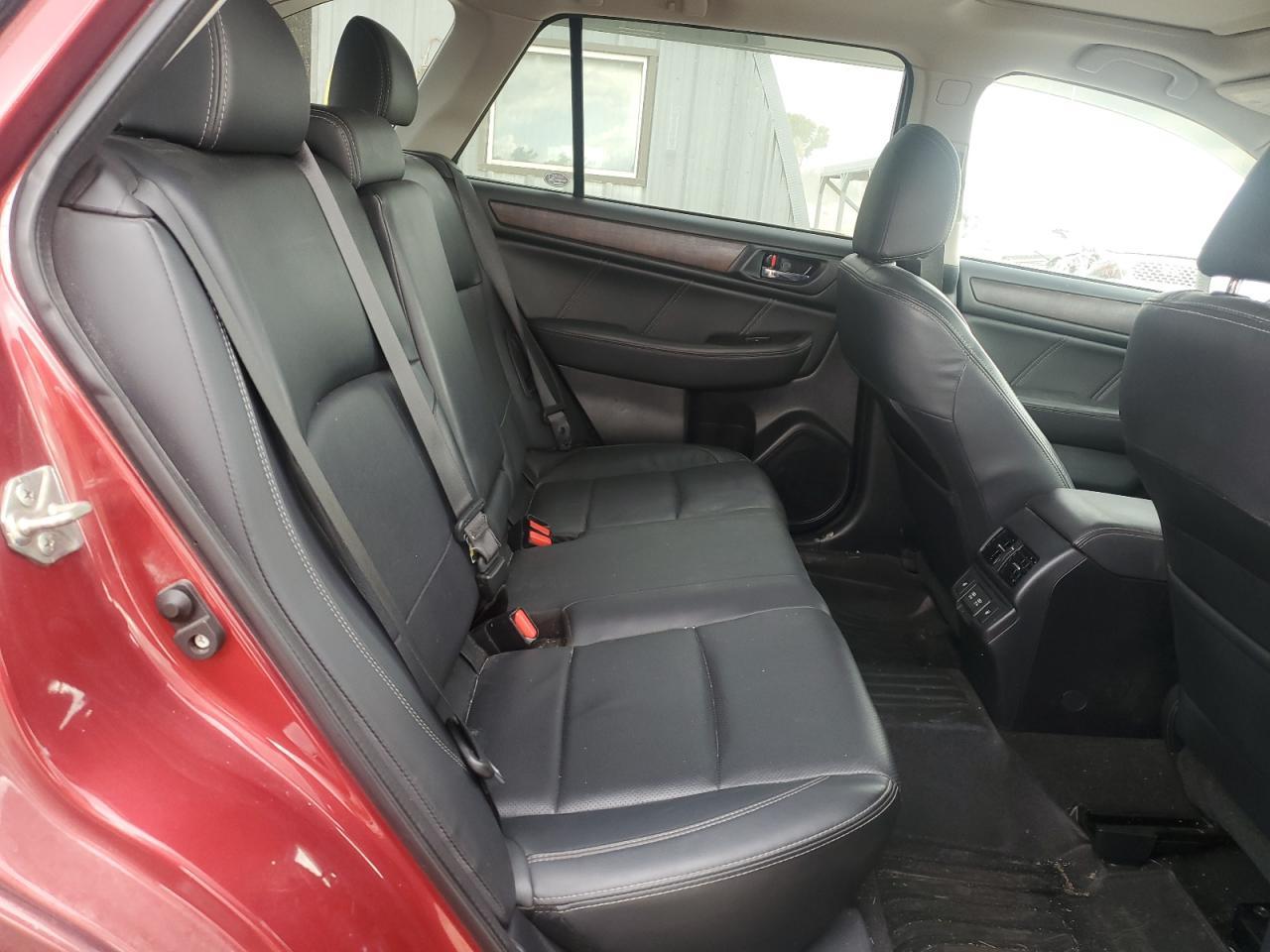 2019 SUBARU Outback