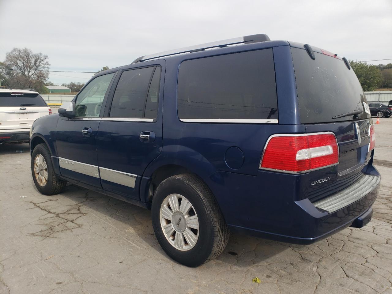 2011 LINCOLN Navigator