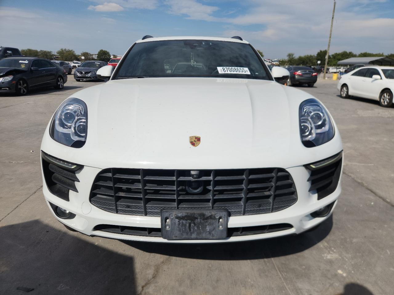 2018 PORSCHE Macan