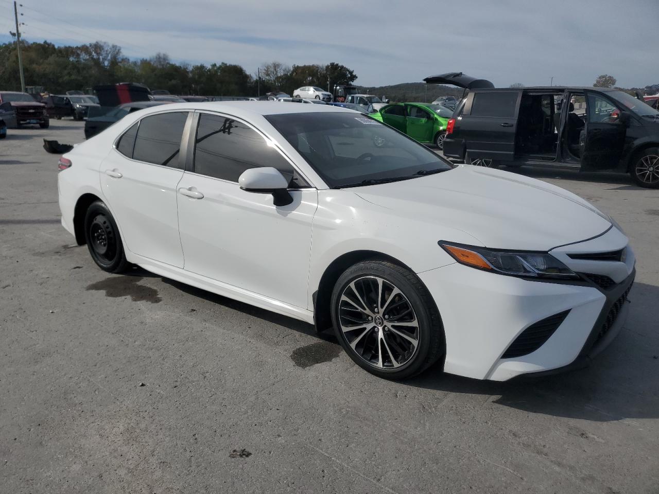 2019 TOYOTA CAMRY