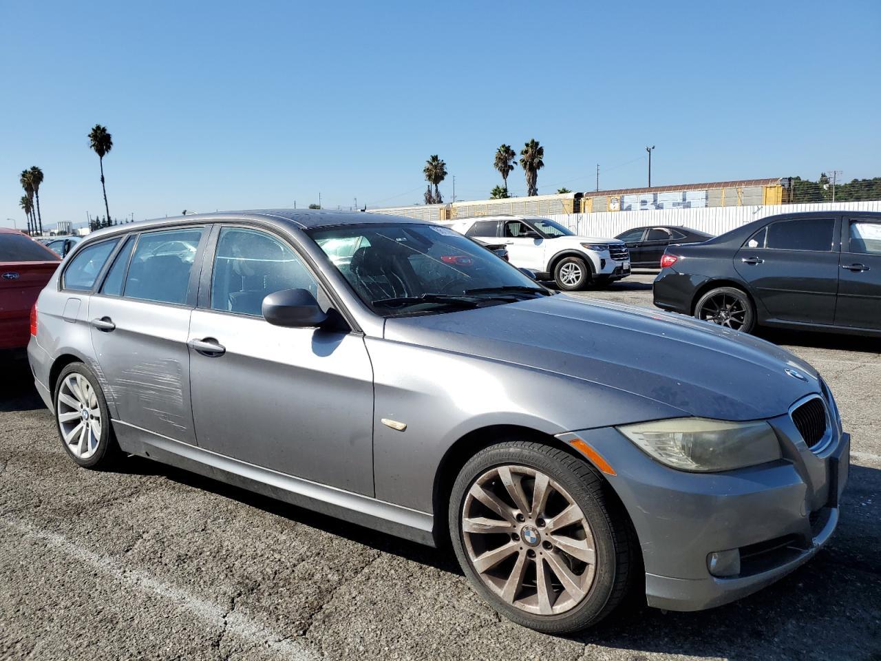2011 BMW 3 SERIES