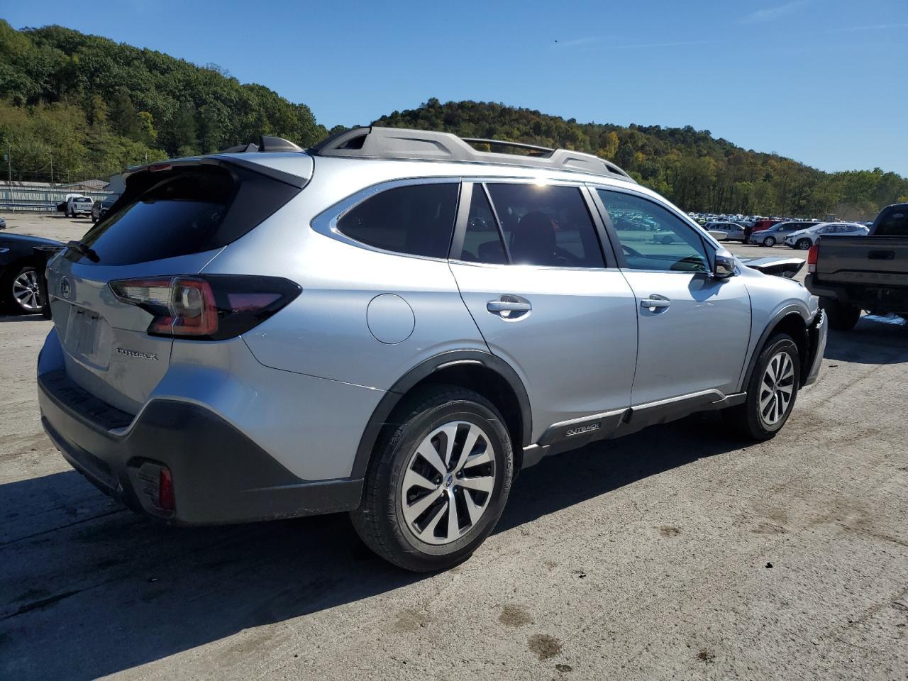 2020 SUBARU Outback