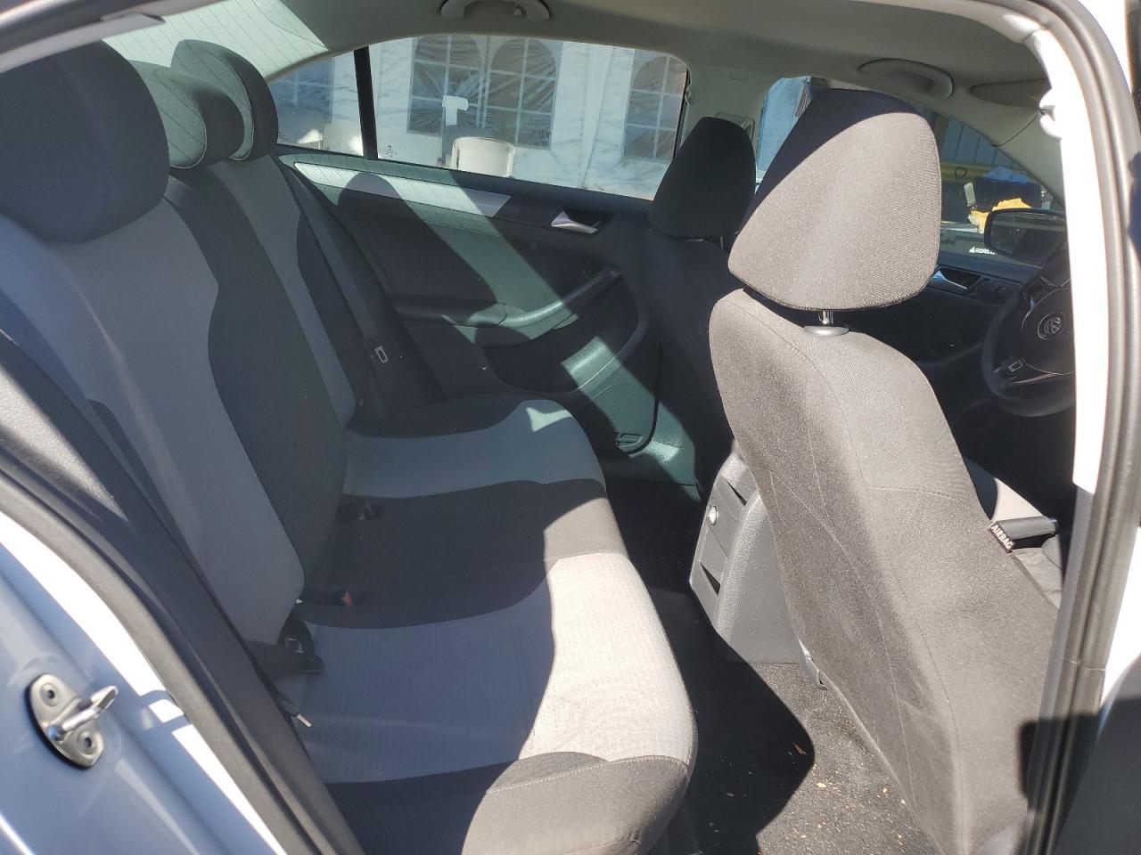 2017 VOLKSWAGEN JETTA