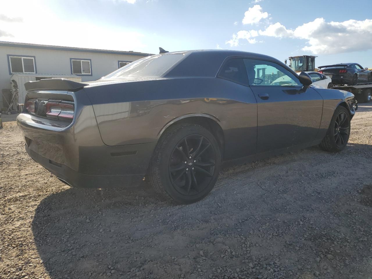 2017 DODGE Challenger