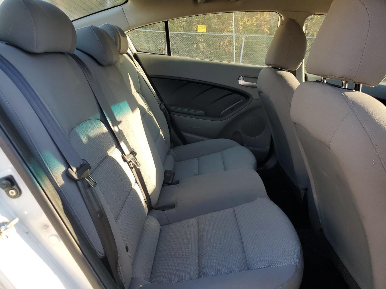 2017 KIA FORTE