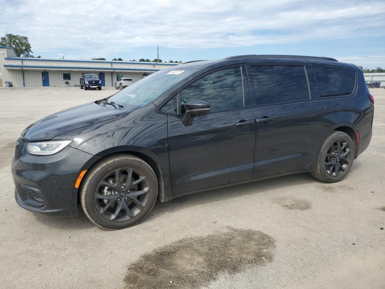 2021 CHRYSLER Pacifica