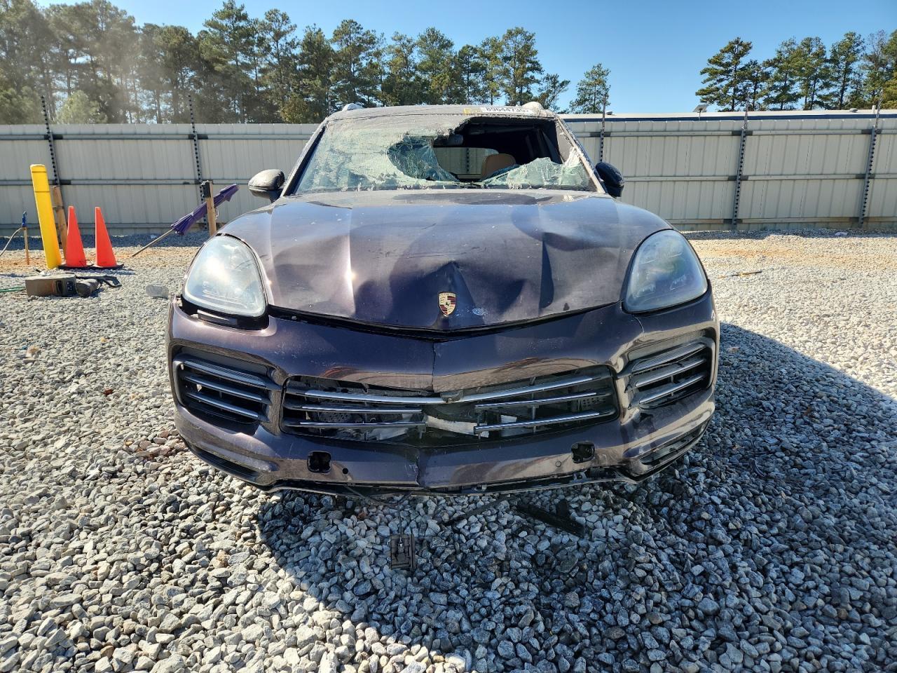 2020 PORSCHE CAYENNE