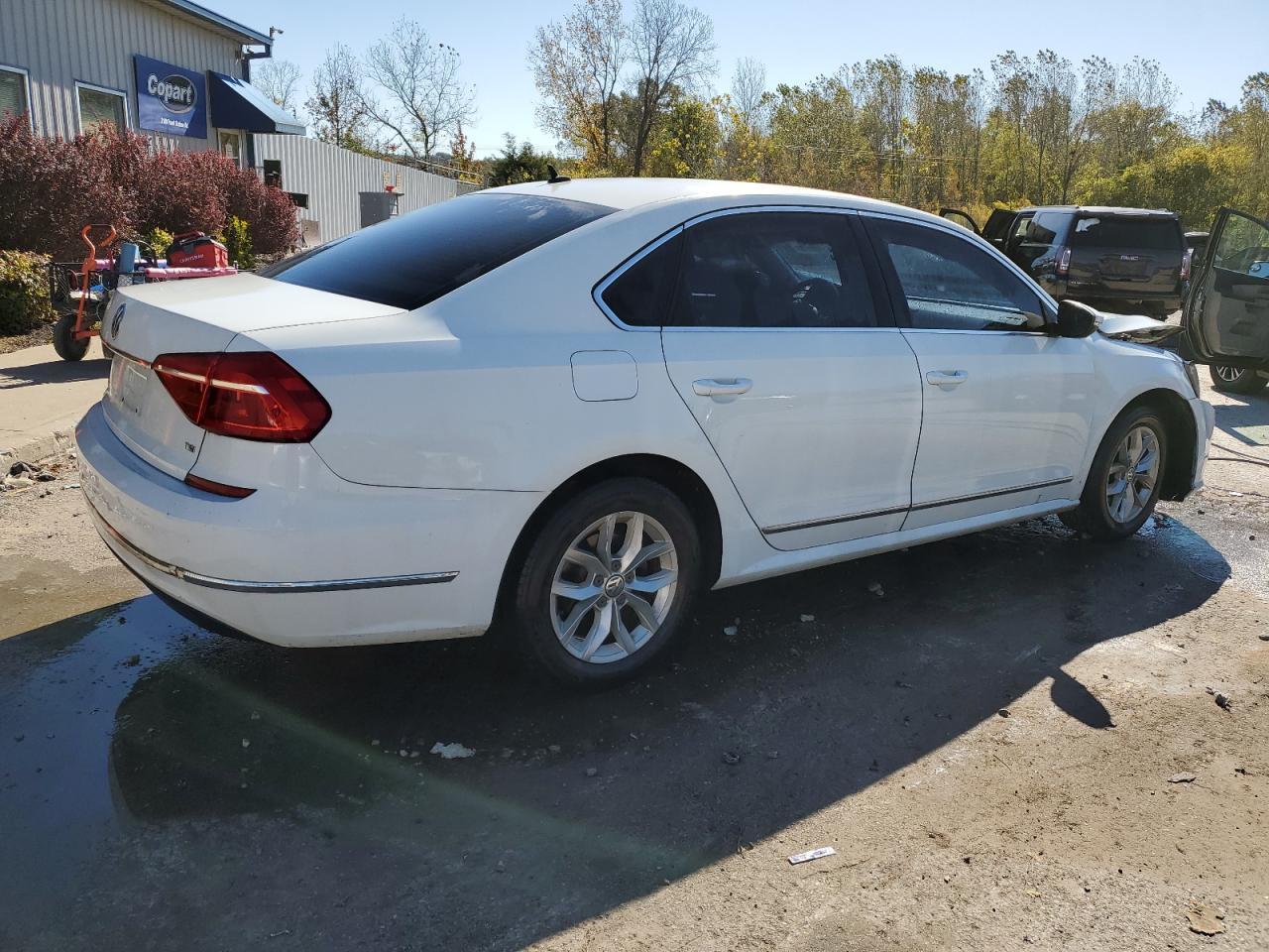 2016 VOLKSWAGEN Passat