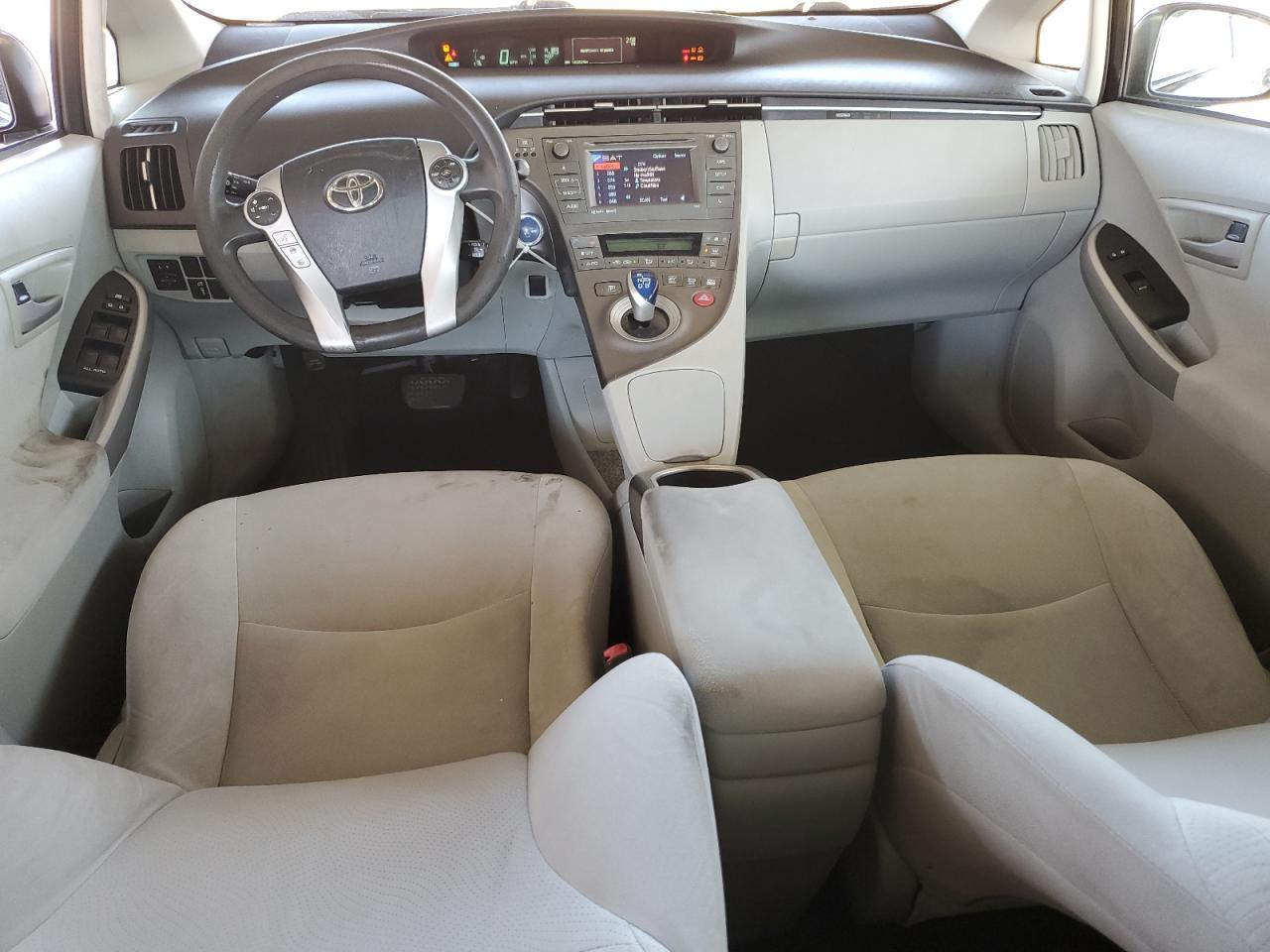 2013 TOYOTA PRIUS