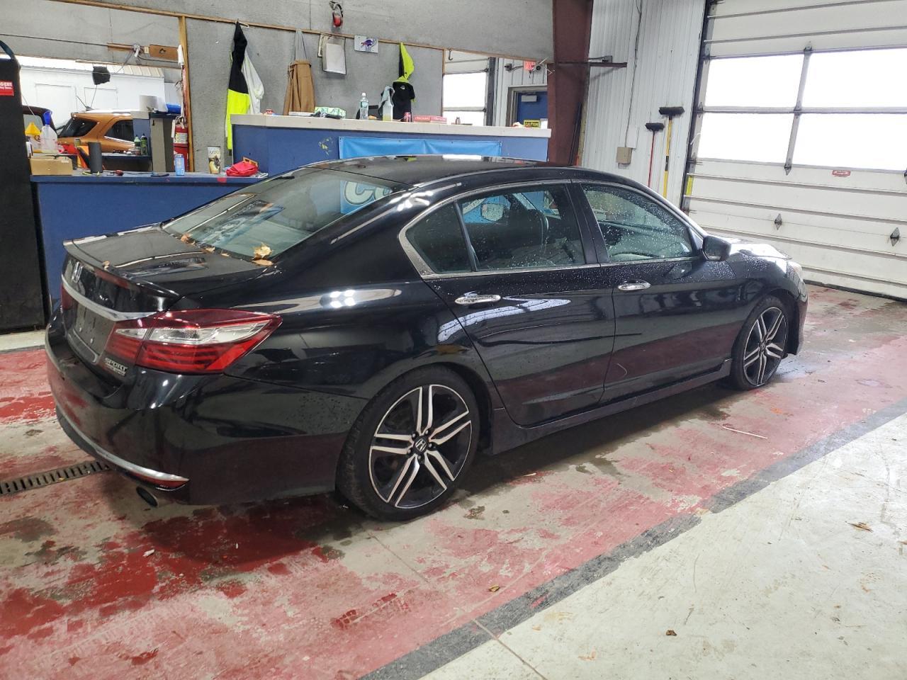 2017 HONDA ACCORD