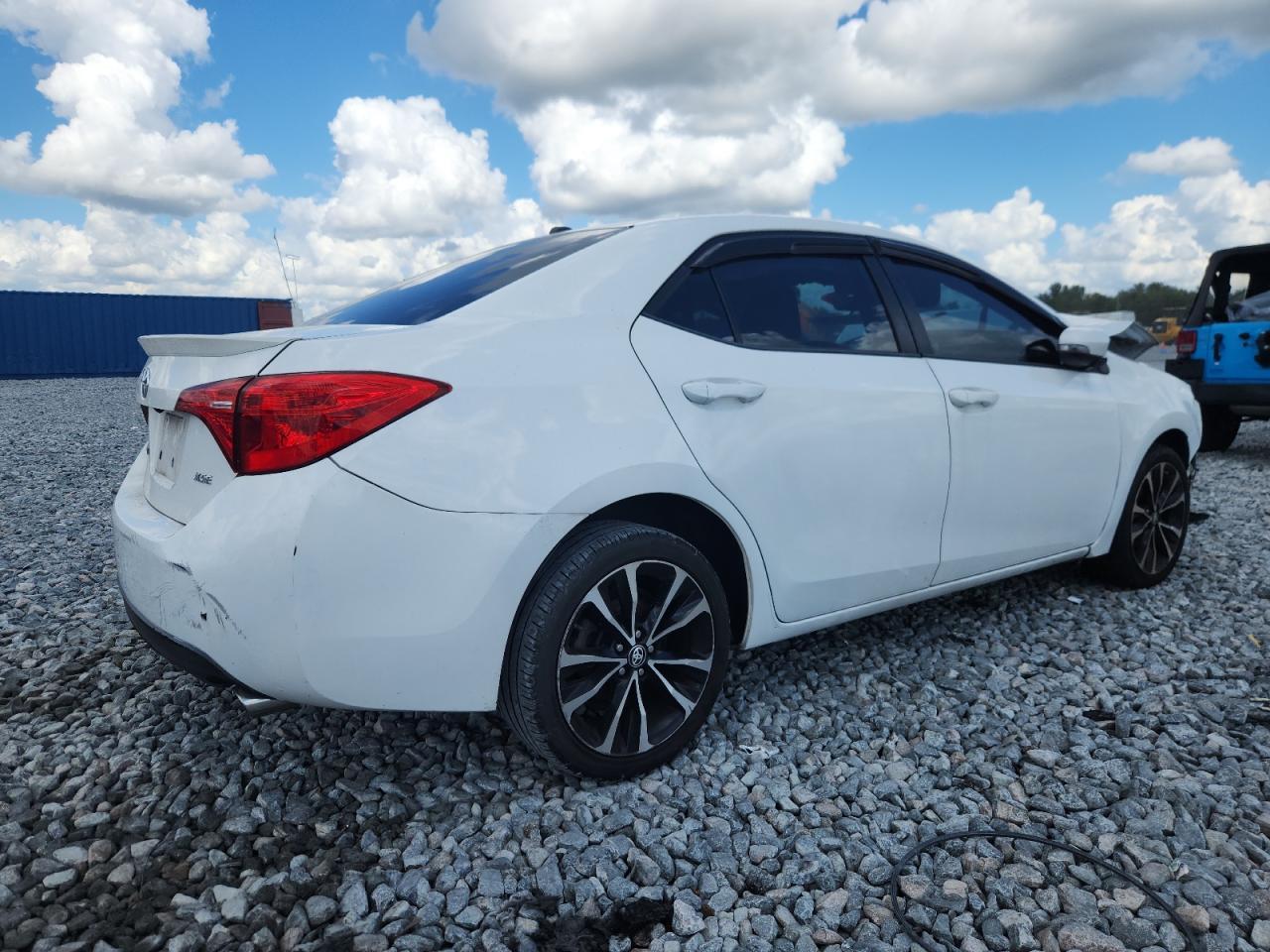 2017 TOYOTA COROLLA