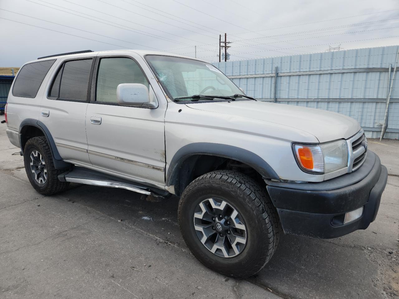 1999 TOYOTA 4Runner