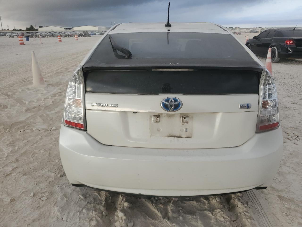 2011 TOYOTA PRIUS