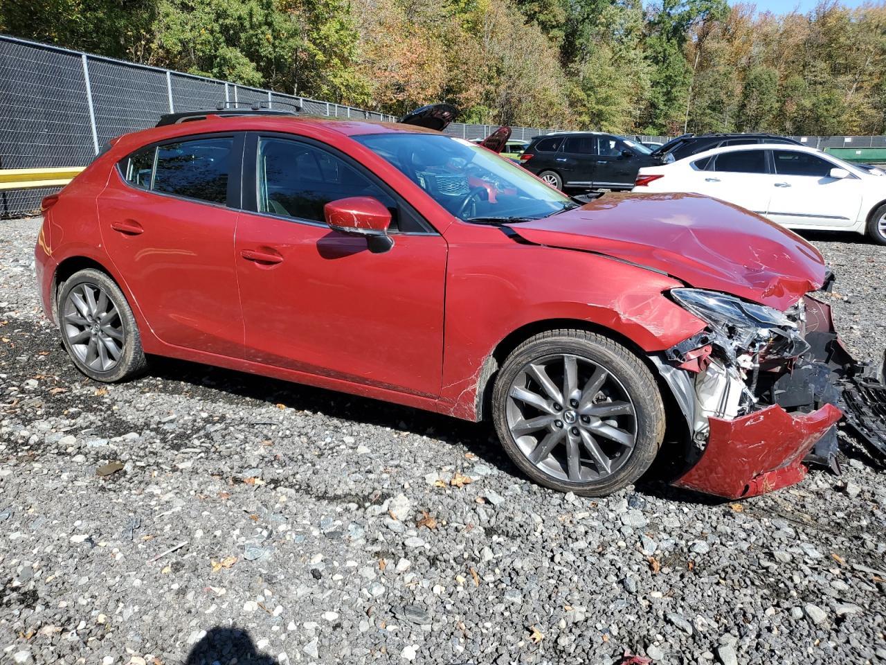 2018 MAZDA 3