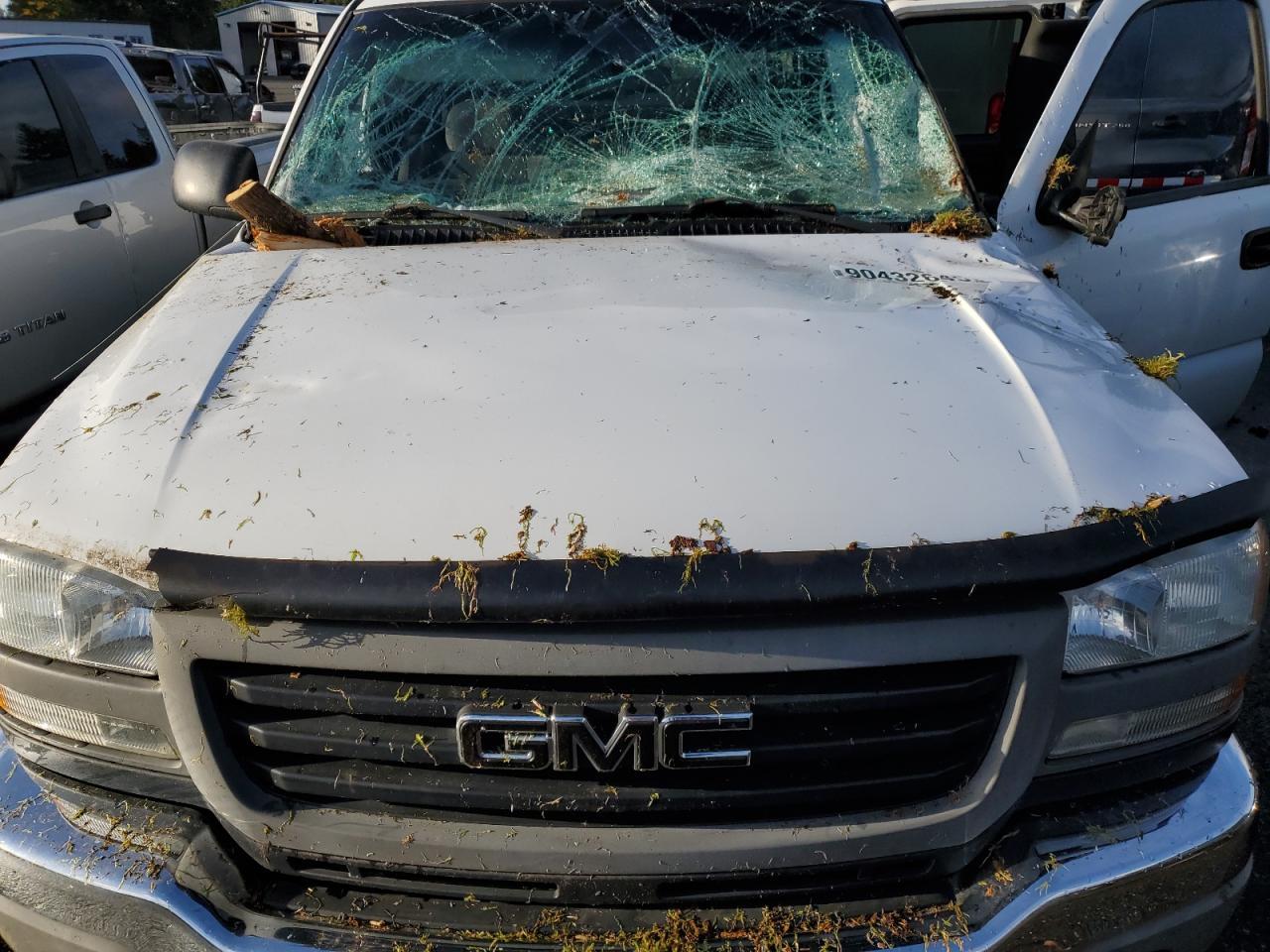 2005 GMC Sierra