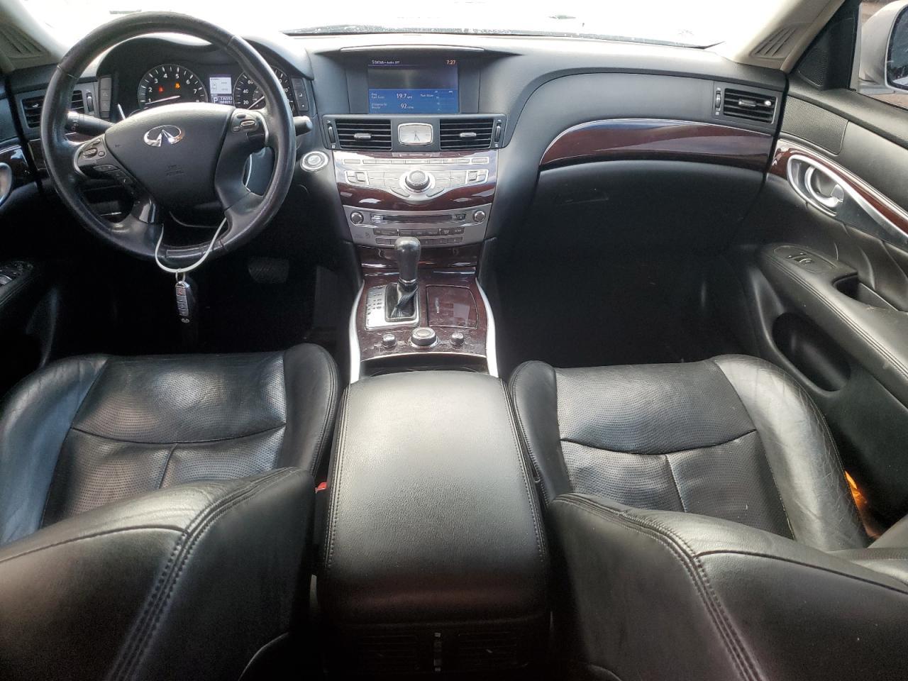 2011 INFINITI M37