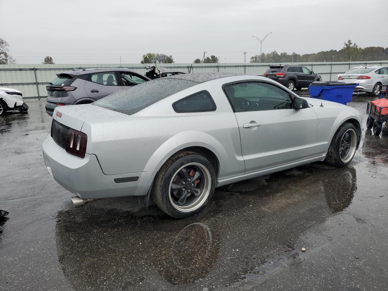 2005 FORD MUSTANG