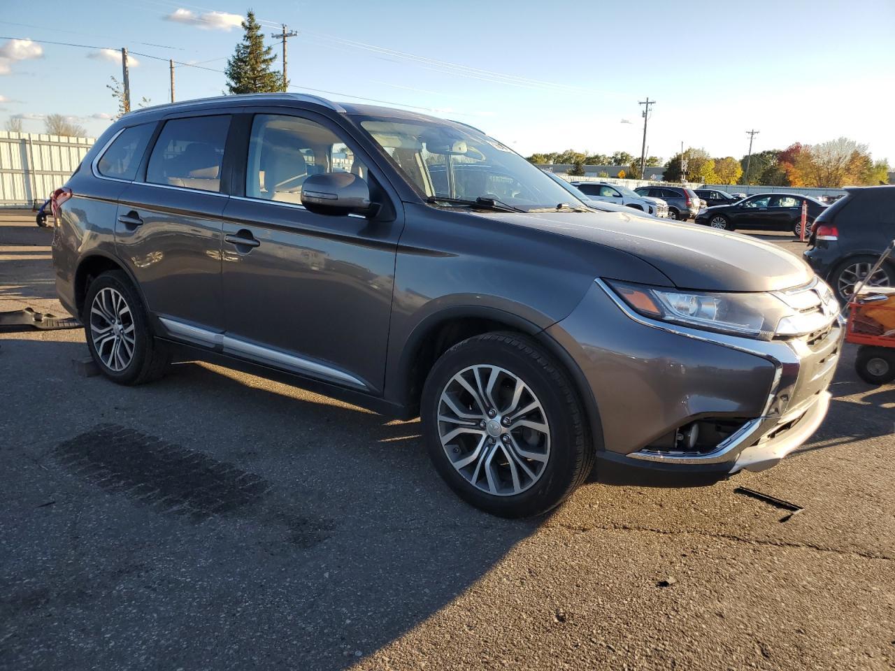 2017 MITSUBISHI outlander