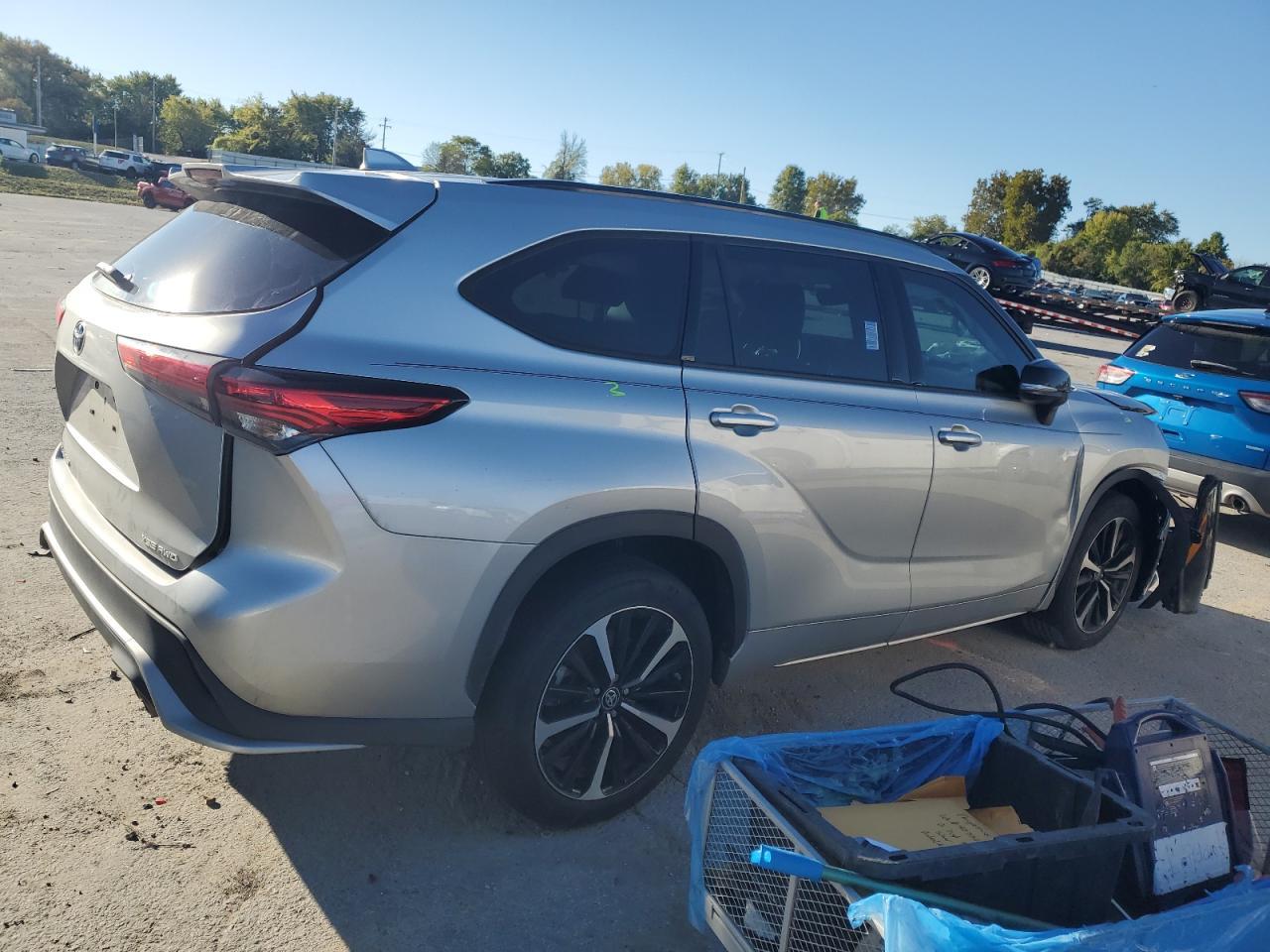 2021 TOYOTA HIGHLANDER
