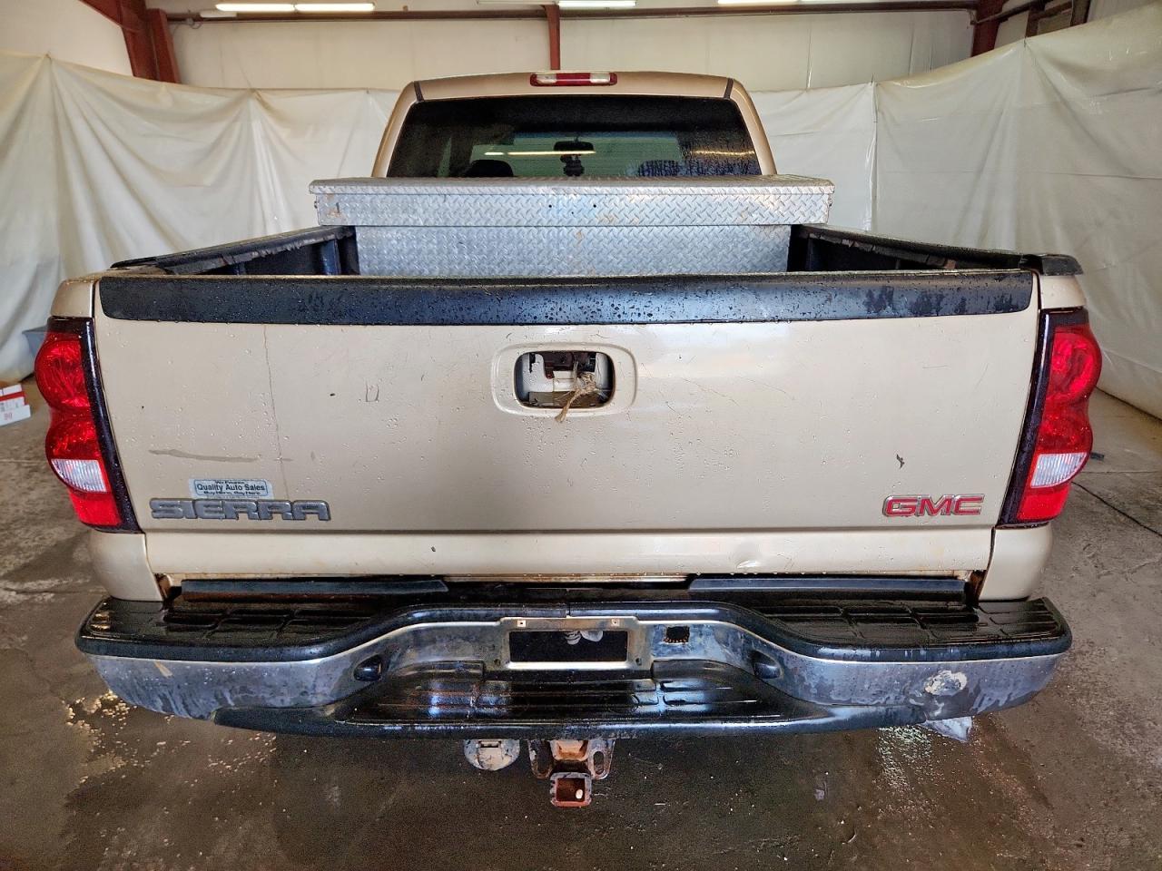 2004 GMC Sierra
