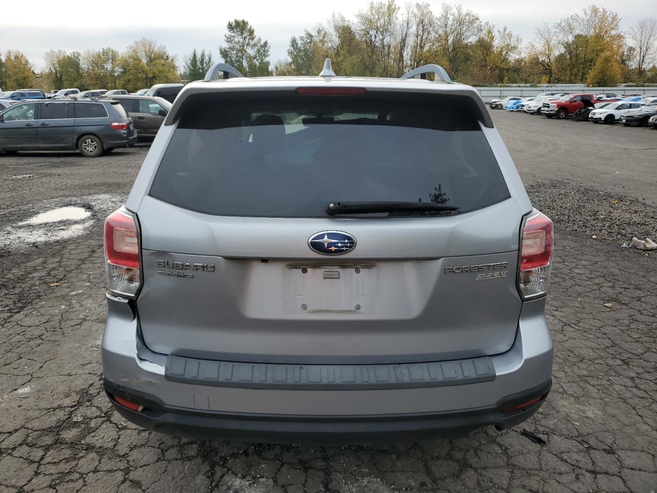 2017 SUBARU FORESTER