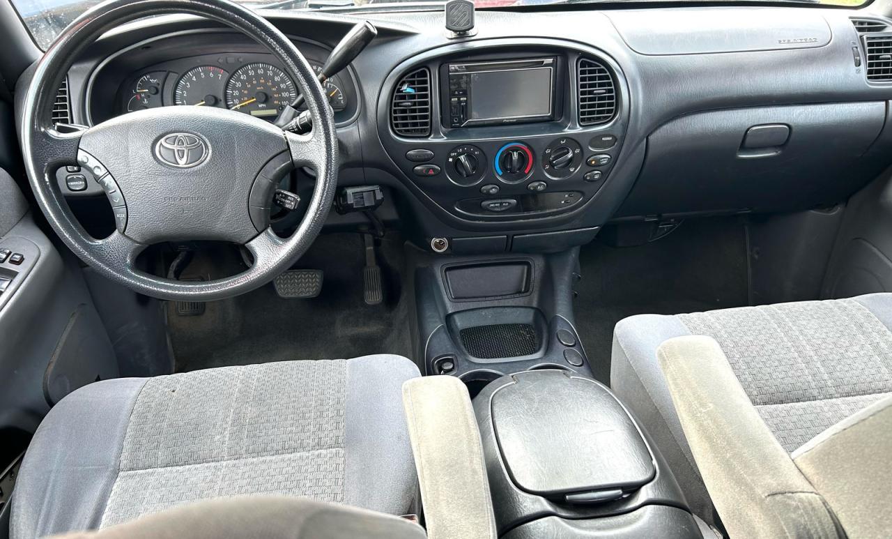 2004 TOYOTA TUNDRA