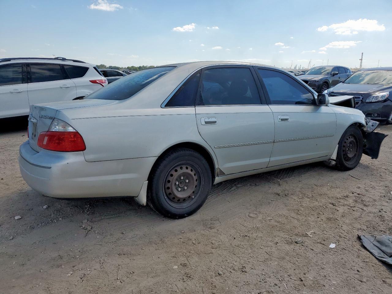 2003 TOYOTA Avalon