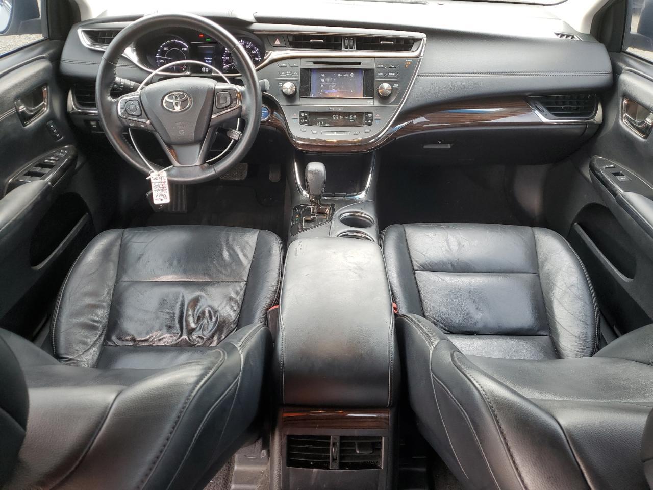 2013 TOYOTA Avalon