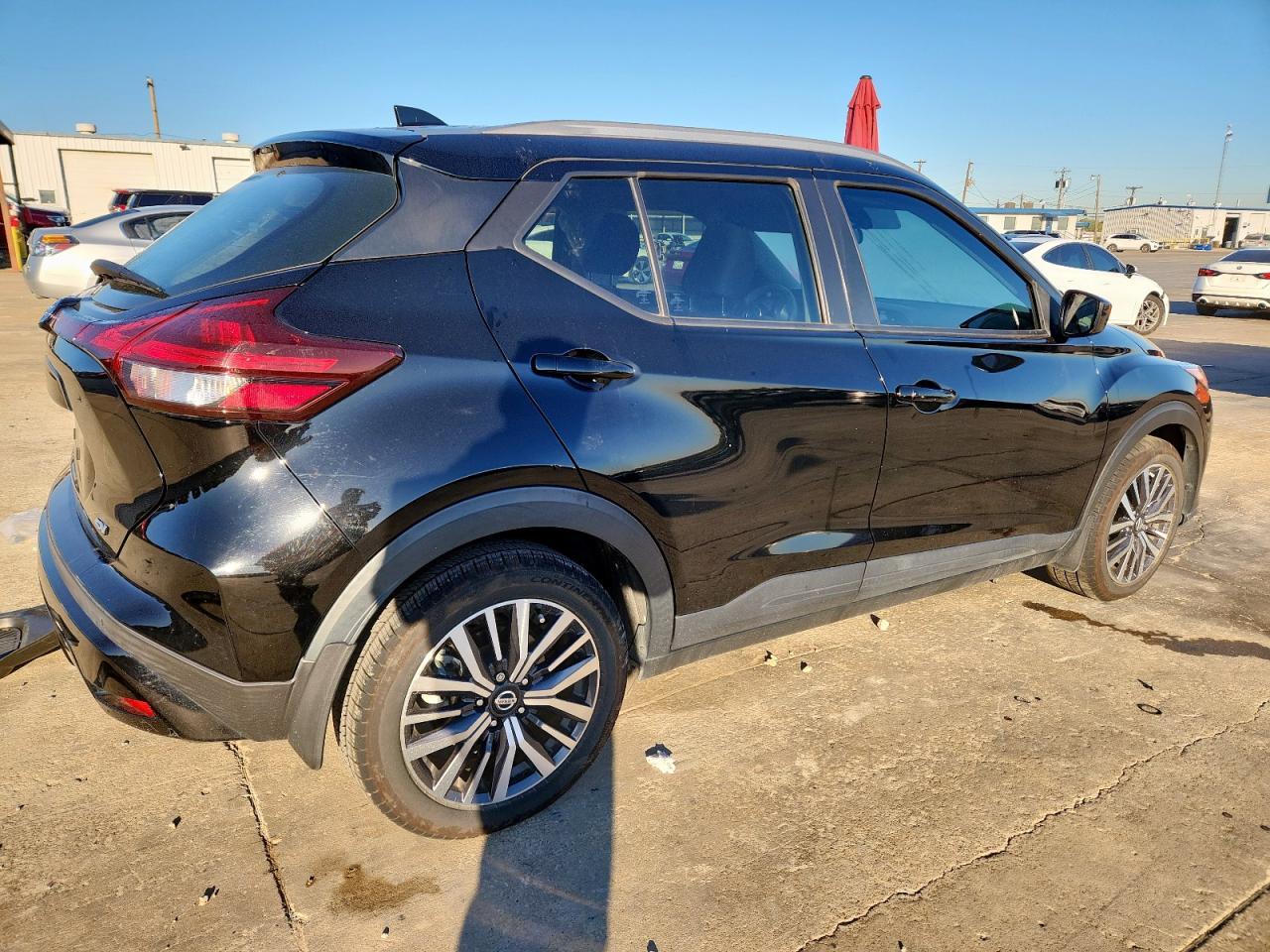 2021 NISSAN KICKS