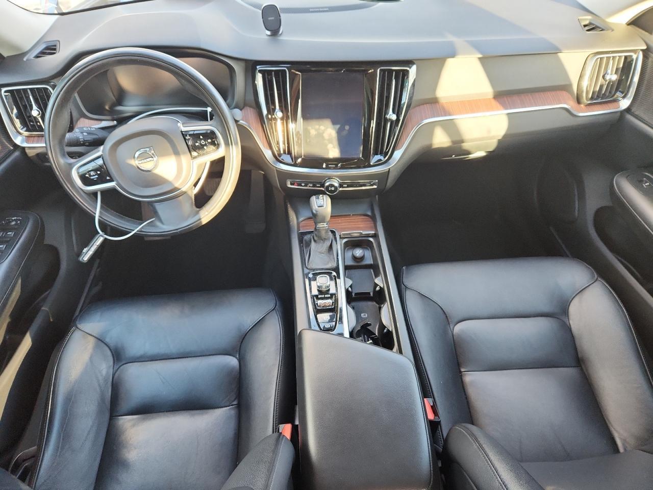 2020 VOLVO S60