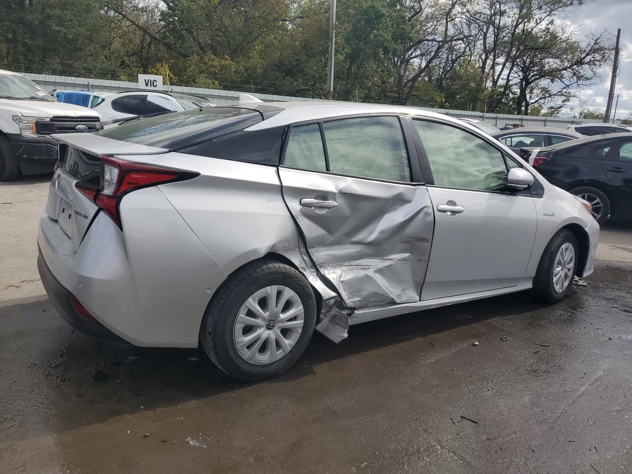 2019 TOYOTA PRIUS